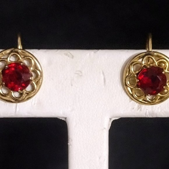 Antique  10k gold filled with garnet screw back clip on earrings - Picture 8 of 8